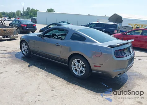 2014 Ford Mustang V6 из США, поврежденный, VIN 1ZVBP8AM9E5252163